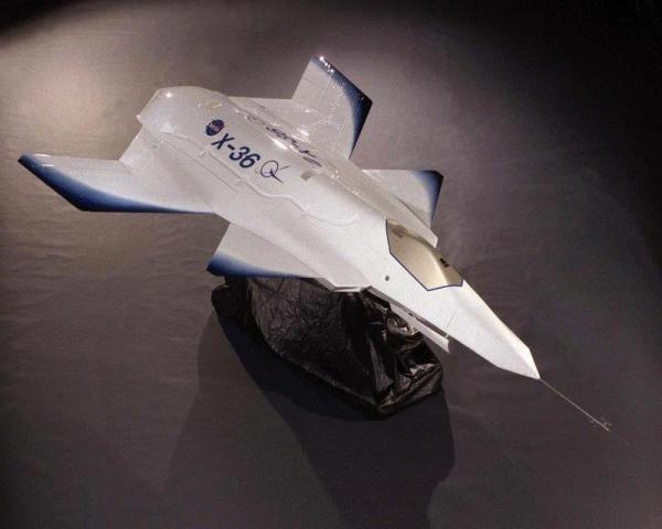 x-36 将用来研讨战斗机隐身规划与飞翔敏捷性的合作,及