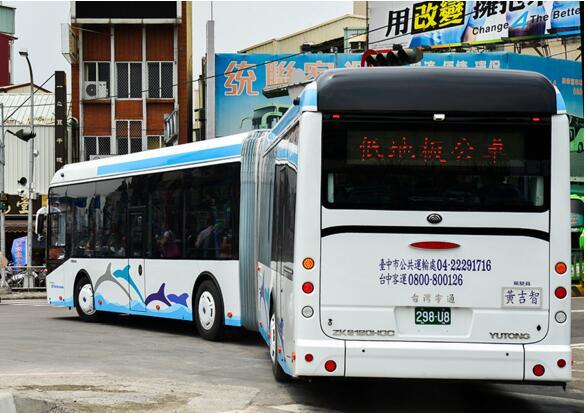2. 台湾的许多公交车都是大陆品牌.